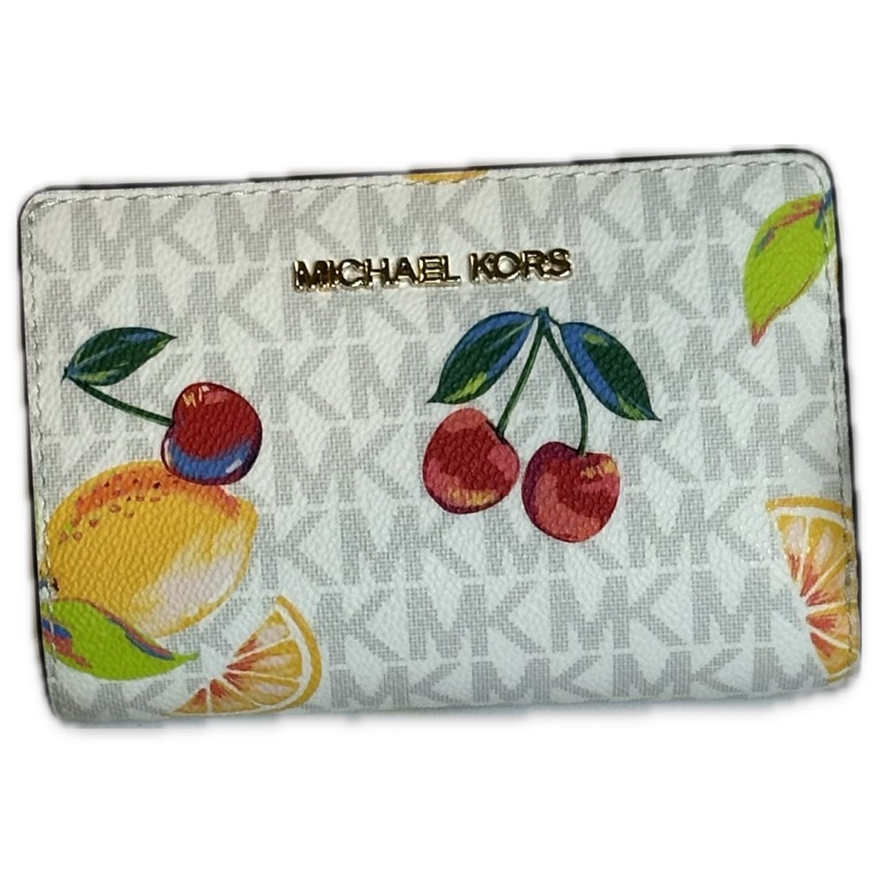 Michael Kors Optic White Jet Set Travel Wallet